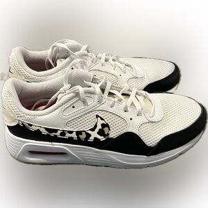 Nike Women’s Air Max SC Size 7.5